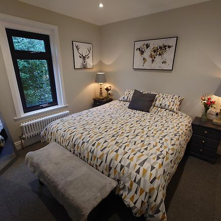 Newly Renovated 2-Bed Bungalow Bath Exterior foto